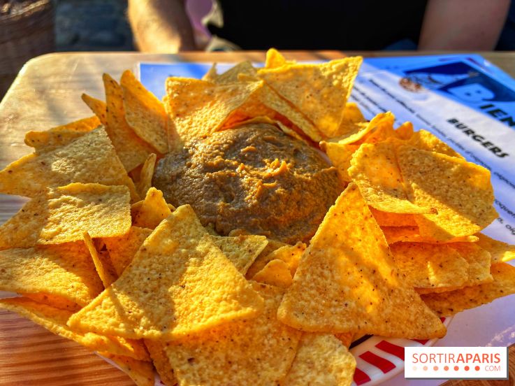 Une péniche-guinguette dédiée à l'apéro sur les quais de Seine  - IMG 4884