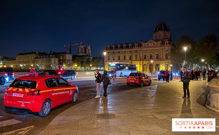 Simulation géante des pompiers de Paris sur les quais parisiens