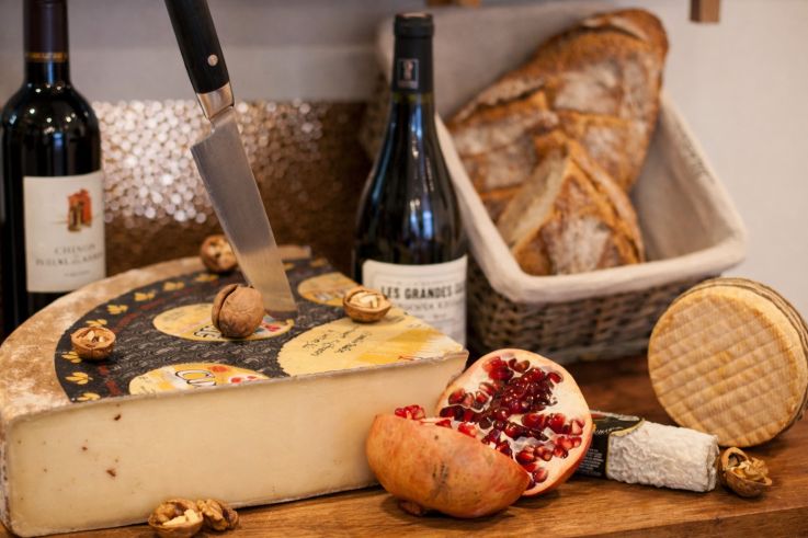 Les Saisons – La cuisine du moment, au cœur du 9e.