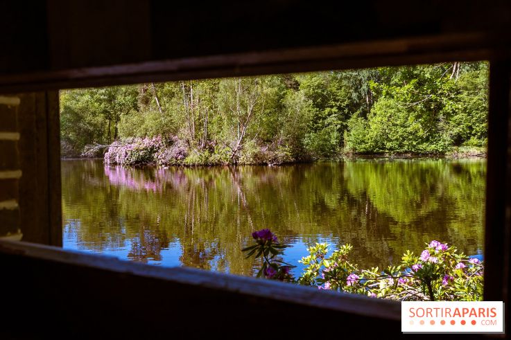 La réserve Naturelle des Etangs de Bonnelles, son pont kiosque, temple de l'amour et ses trésors