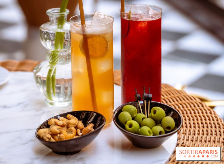 La terrasse jardin du Sax Hotel avec piscine - cocktails
