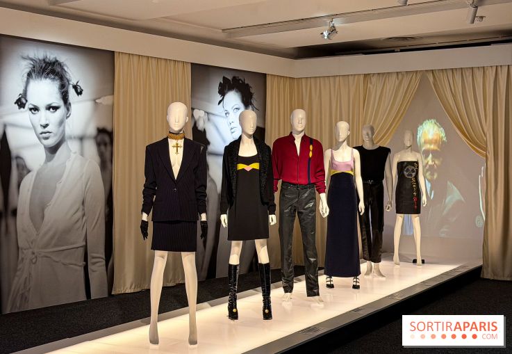 Gianni Versace : l’exposition rétrospective du couturier italien au Musée Maillol