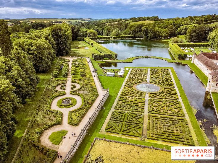 Le Domaine de Villarceaux et ses deux châteaux - photos - DJI 0032 D