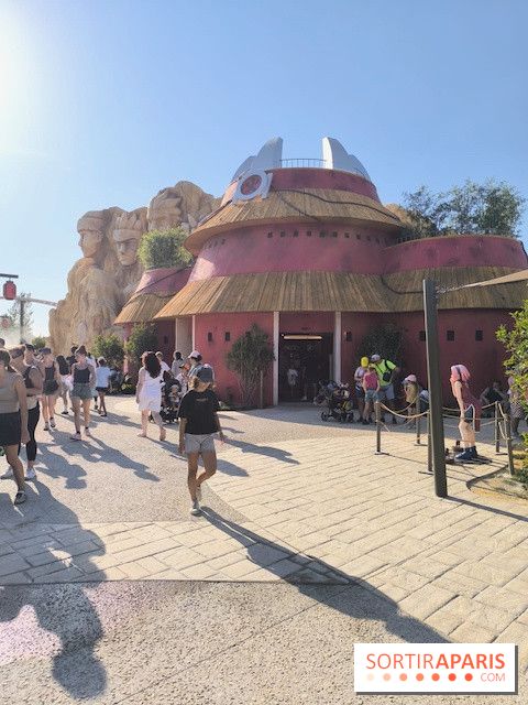 Bâtiment de la zone Naruto au Parc Spirou