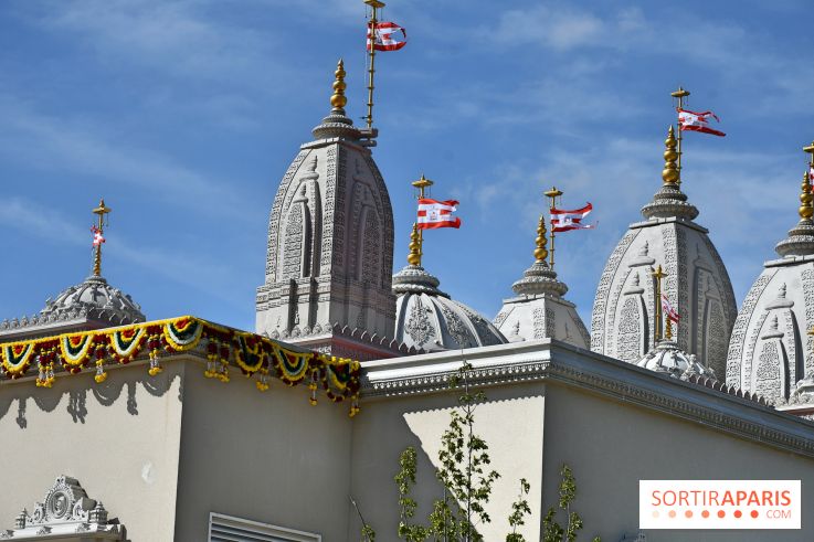 EN IMAGES : le premier mandir hindou traditionnel d'Île-de-France