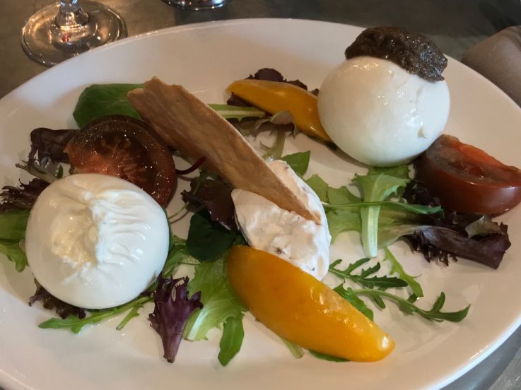 La burrata est à l'honneur chez Marcella ! 