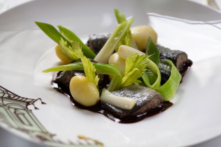 Nouvelle carte à la Pagode de Cos, Hôtel La Réserve Paris