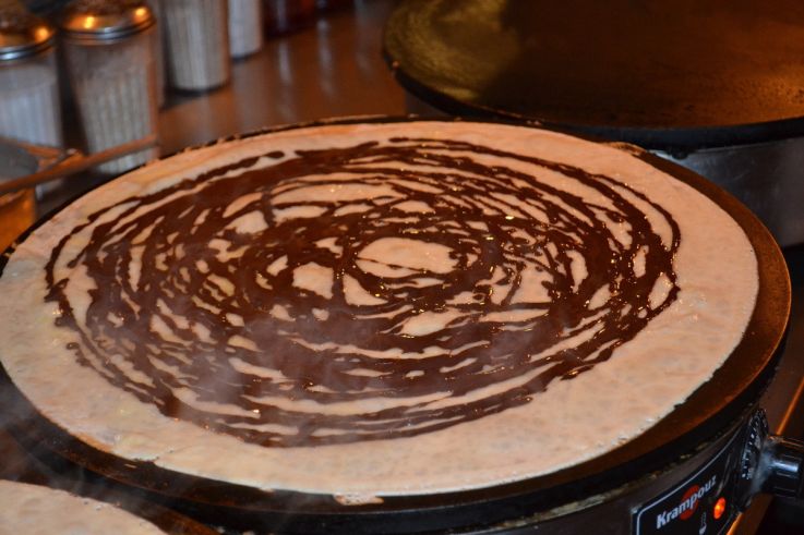 Le Fouquet's Paris propose de traditionnelles crêpes bretonnes