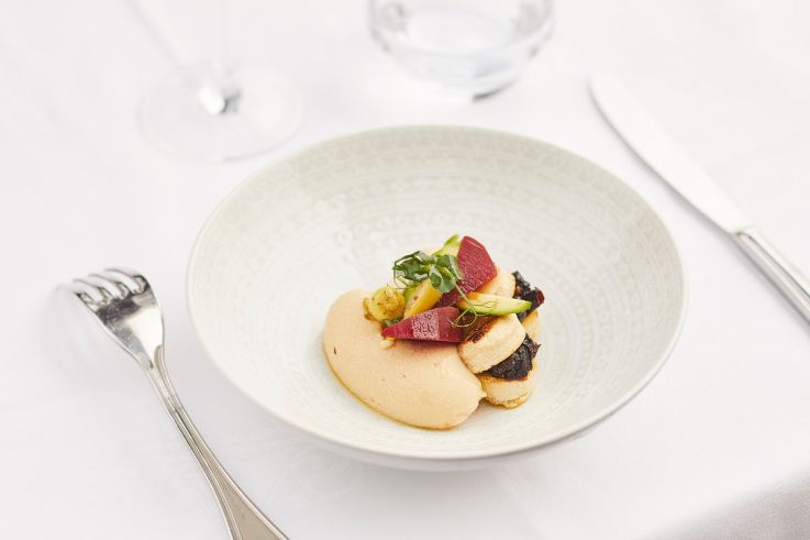 Guy Martin s'installe au sommet de l'Institut du Monde Arabe