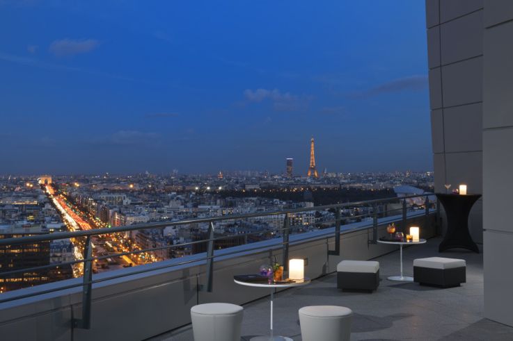 Skyline Bar & Lounge