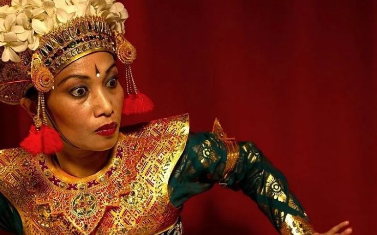 Jakarta Bali menyelenggarakan Indonesian Evening Show untuk Hari Valentine!