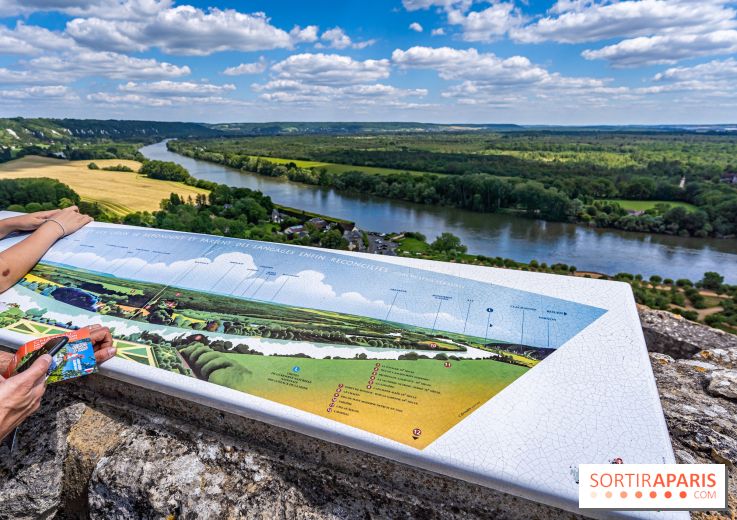 Le Château de la Roche Guyon, le château troglodyte du Val-d'Oise à la vue imprenable sur la vallée