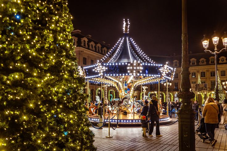 Le Carrousel Louis Vuitton Place Vendôme : un manège haute couture gratuit au cœur de Paris