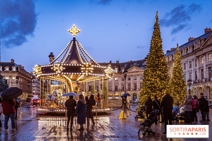 Top 15 des plus beaux Sapins de Noël à Paris 2024 : Place Vendôme