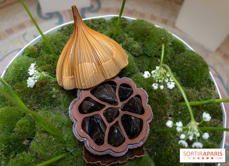 Pâques 2025 : l'oeuf ail noir original du Peninsula Paris 