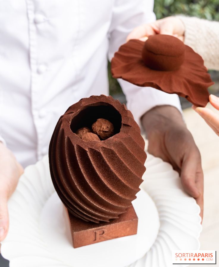 Oeuf de Pâques Signature 2025 par Jordan talbot et son goûter d’exception à La Réserve Paris