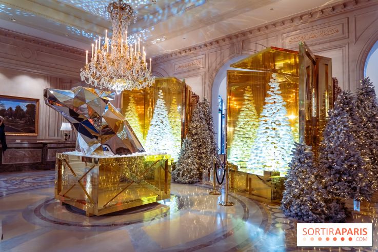 Le bar et salon de thé enchanté de Noël du George V 2025