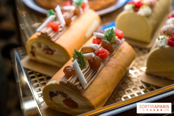 La Bûche de Noël croissant insolite du Bacha Coffee