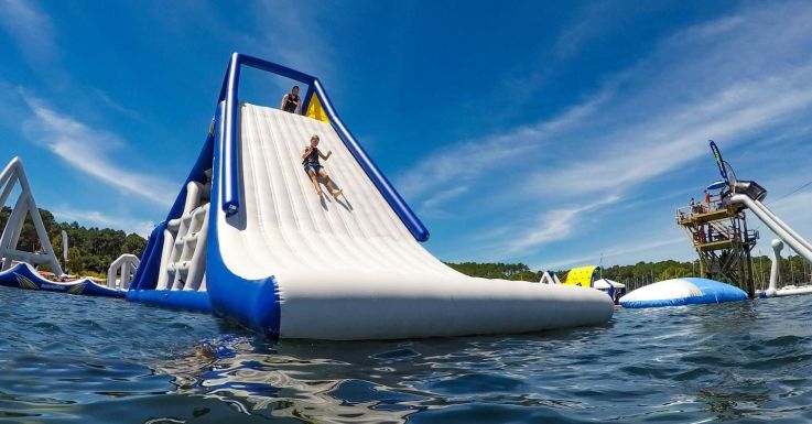 Aqua Slide Park, le parc aquatique gonflable dans l'Oise à Longueil Sainte Marie