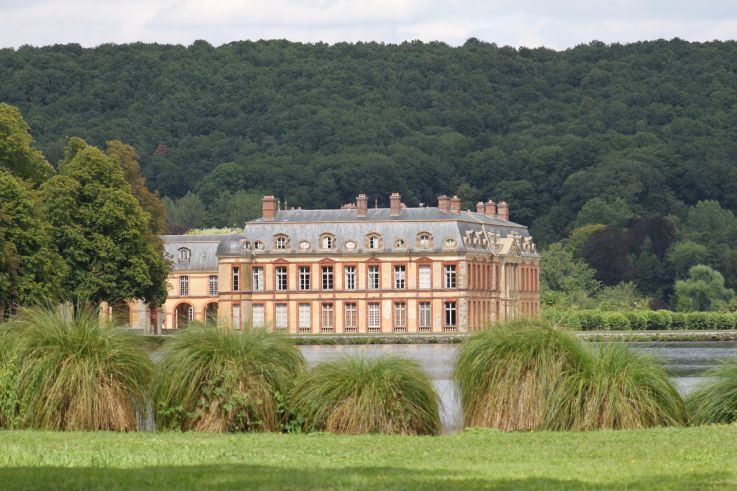 Le Domaine du Château de Dampierre-en-Yvelines : un joyau historique dans la Vallée de Chevreuse