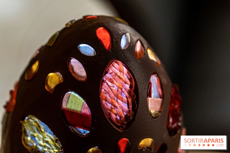 Œuf de Pâques lumineux du Park Hyatt Paris-Vendôme par Naraé Kim 2023