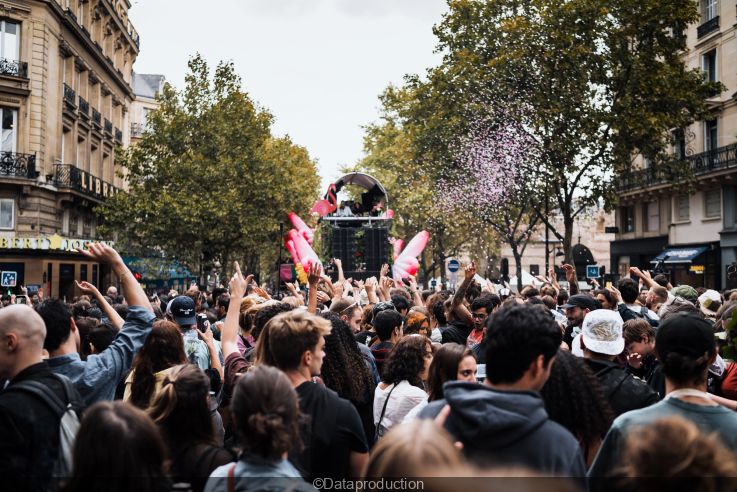 Techno Parade 2023: The Float Parade Returns To The Streets Of Paris ...