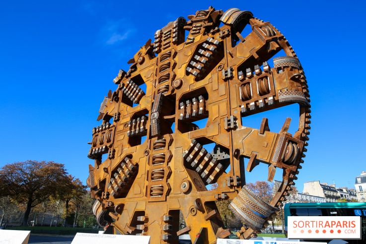 Paris : quelle est cette immense roue installée au Trocadéro ?