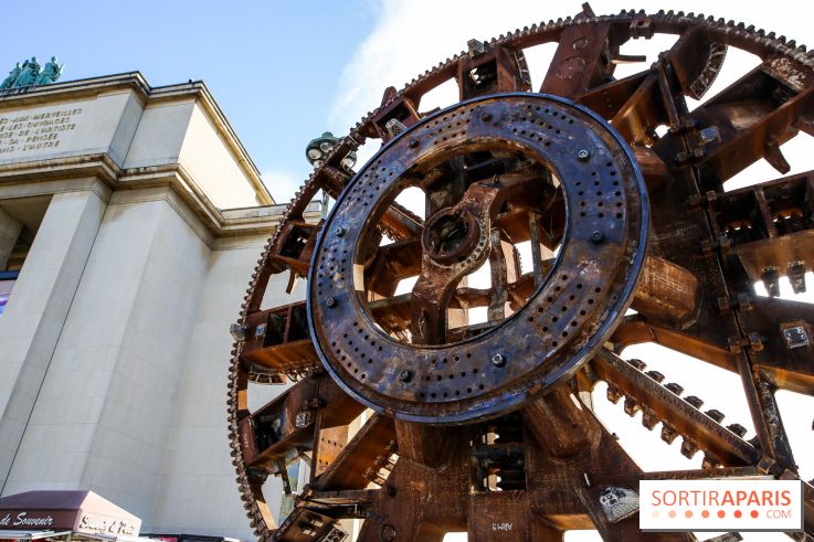 Paris : quelle est cette immense roue installée au Trocadéro ?