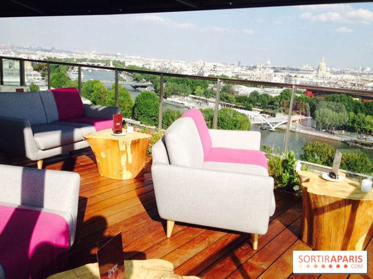 Le Shangri-La Rooftop Lounge
