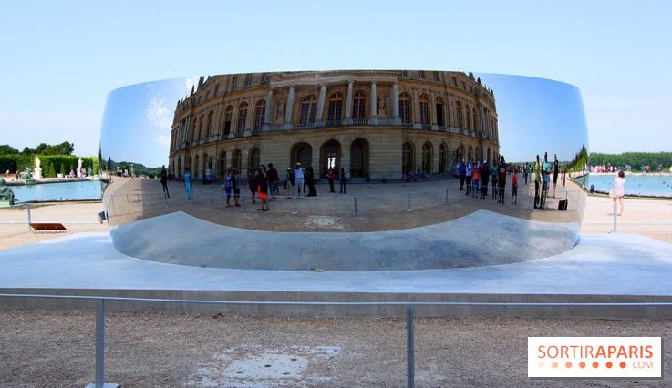 C-Curve d'Anish Kapoor au Château de Versailles