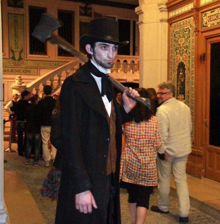 Abraham Lincoln chasse  les vampires au Manoir de Paris !
