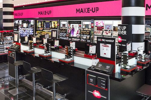 Make Up Forever ouvre son bar beauté chez Sephora Champs-Elysées