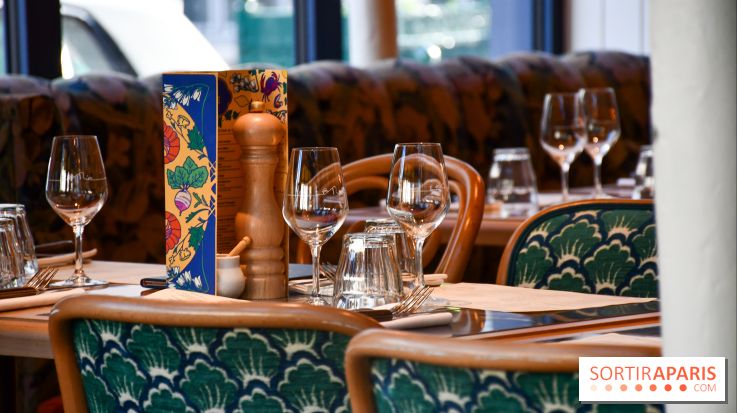 Brasserie Charlie, grands classiques & fruits de mer dans un esprit Art Nouveau à Neuilly-sur-Seine