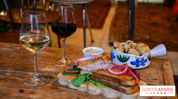 Mamine Batignolles : un resto à tapas façon cuisine de mamie au décor adorablement kitsch à Paris