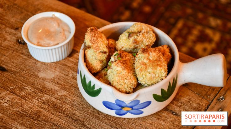 Mamine Batignolles : un resto à tapas façon cuisine de mamie au décor adorablement kitsch à Paris