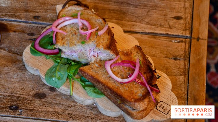 Mamine Batignolles : un resto à tapas façon cuisine de mamie au décor adorablement kitsch à Paris