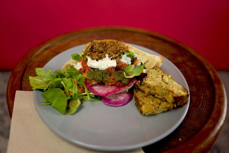 Sandwich de bâtard, le concept gourmand ouvre son propre restaurant à Paris