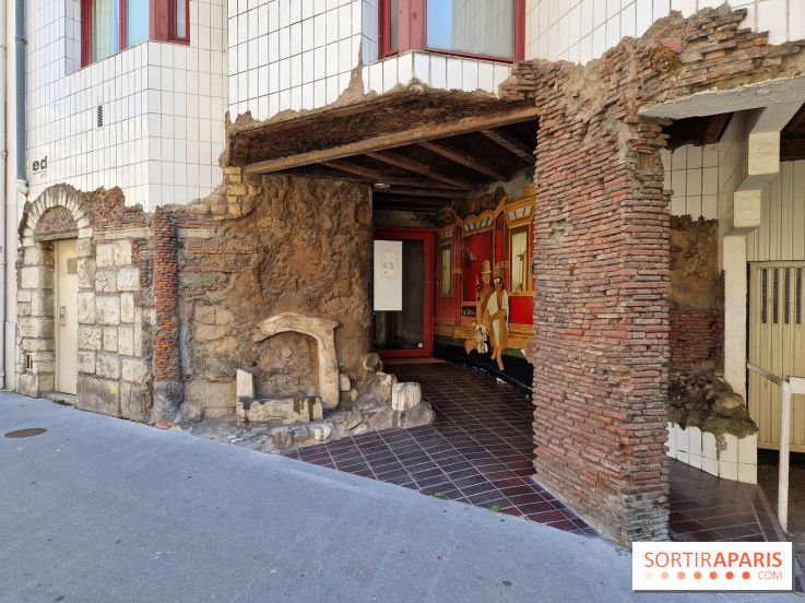 Insolite : Dans le 5e arrondissement, ces faux vestiges romains attisent la curiosité des passants