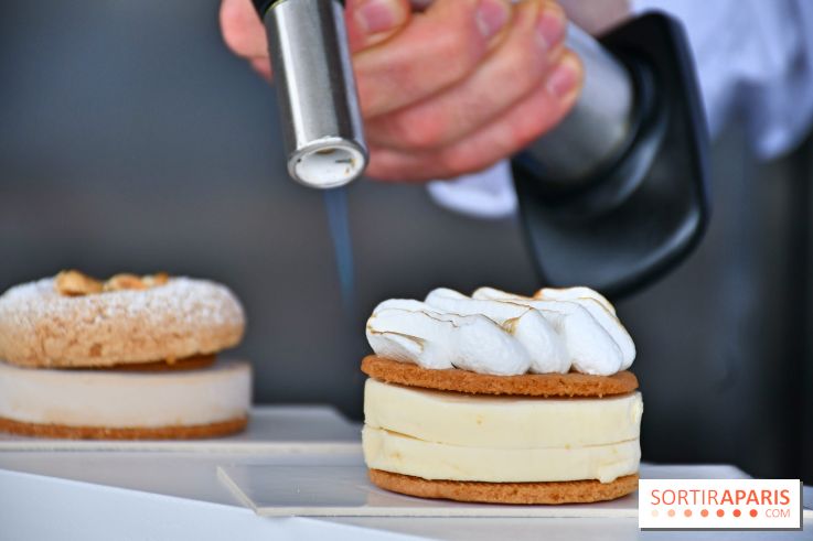 Pour cet été, ce mythique palace propose des pâtisseries givrées à emporter !