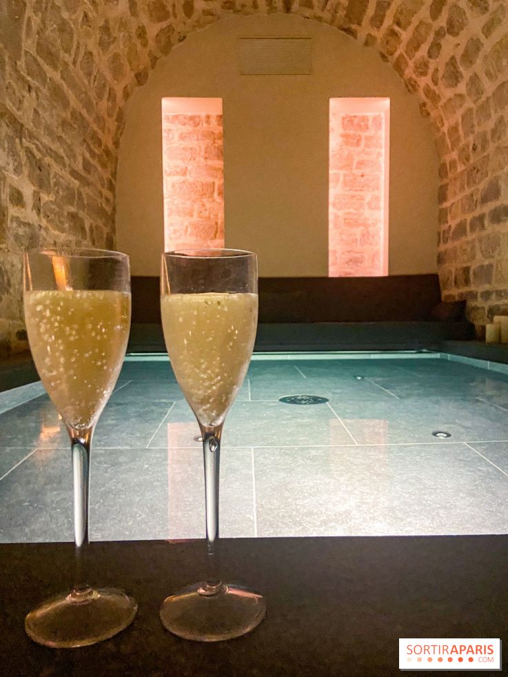 Un rituel bien-être en amoureux dans un spa aquatique à Paris