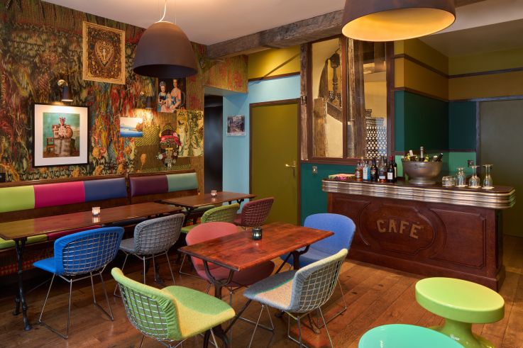 Insolite : l'Hôtel du Petit Moulin, une adresse secrète cachée derrière une boulangerie à Paris