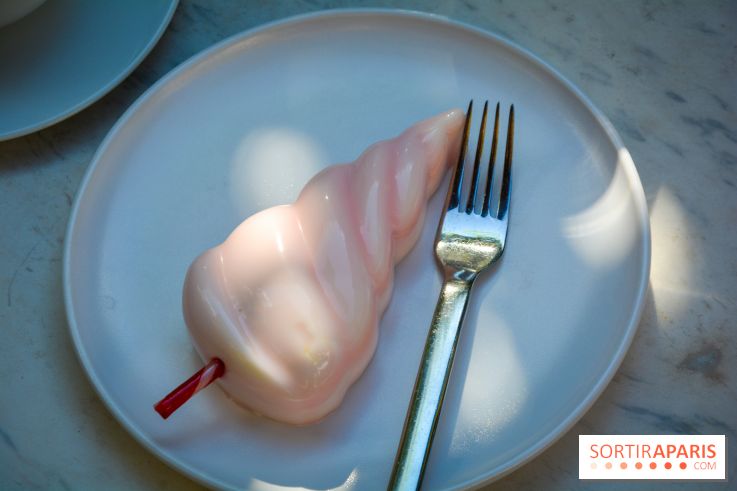 L'Arbre Enchanté, la bûche de Noël régressive du chef Adrien Bozzolo au Mandarin Oriental