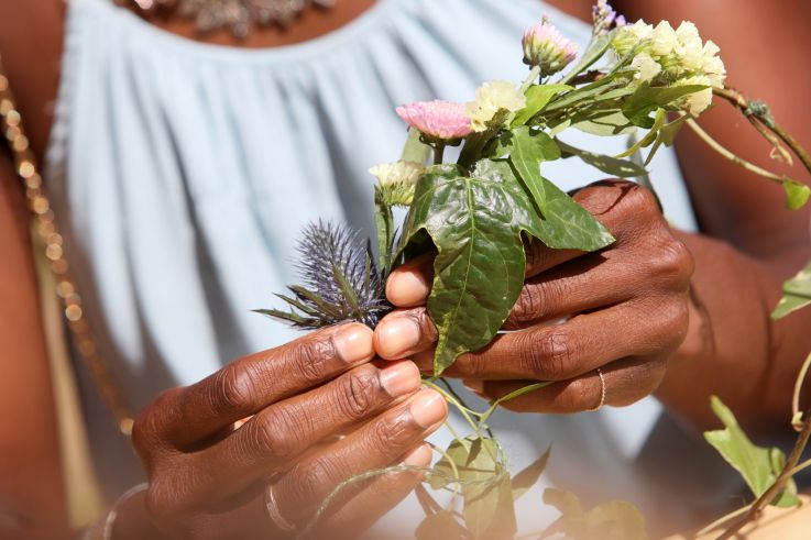 Fleurs en scène sur la terrasse des Nautes