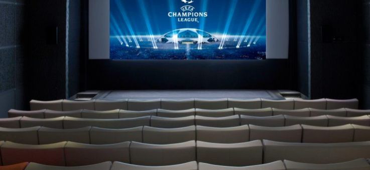 Saint-Valentin 2018 : du foot et du glamour au Royal Monceau