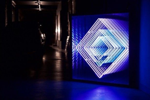 Emmanuelle Rybojad : son expo lumineuse au Royal Monceau