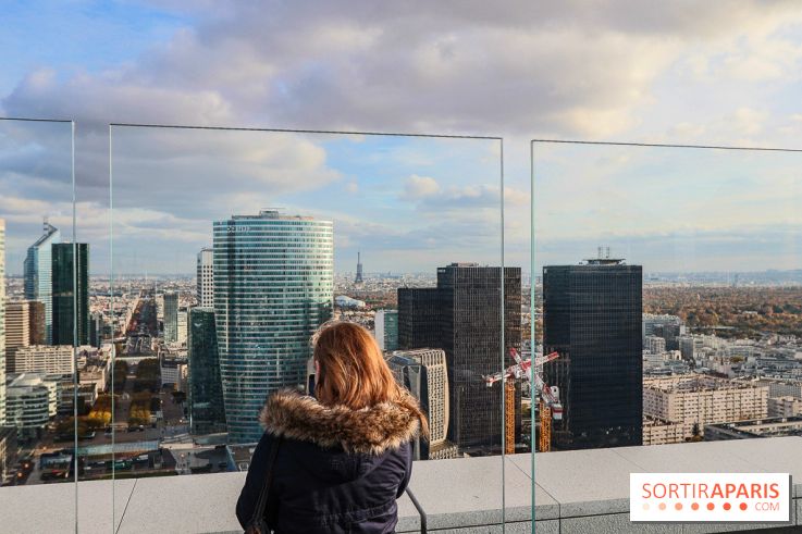 Réouverture du toit de la Grande Arche de La Défense