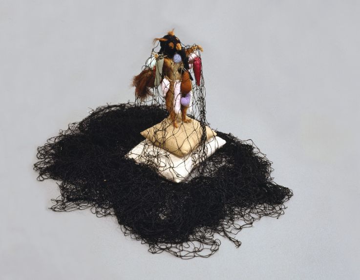 Annette Messager au Musée de la Chasse et de la Nature : une exposition sur l’animal et l’humain