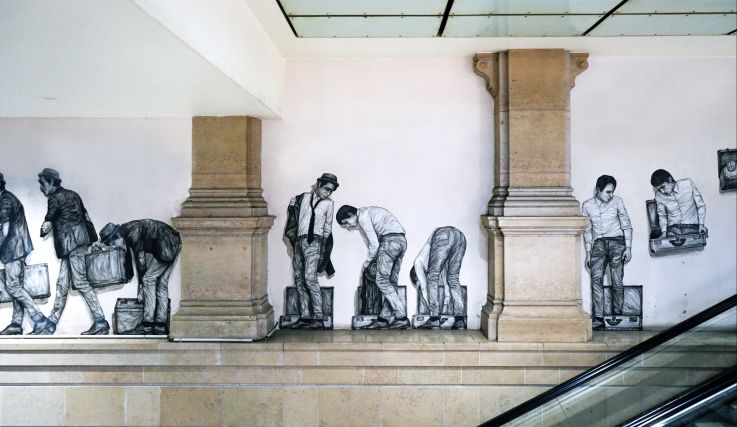 Une œuvre monumentale signée Levalet à la Gare Saint-Lazare