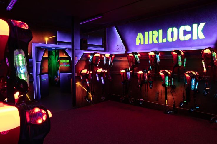 Laser World La Défense : le laser game et karaoké à La Garenne-Colombes