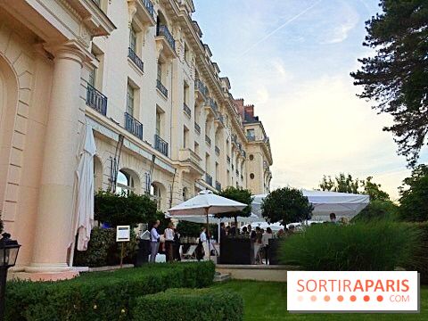 La terrasse du Trianon Palace by Moët